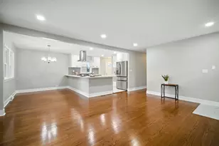 [Address not provided], Skokie, IL 60077 - Photo 4