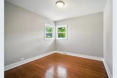 8915 Laramie Avenue, Skokie, IL 60077 - Photo 14