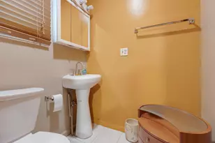 17481 Eastgate Dr, Country Club Hills, IL 60478 - Photo 14