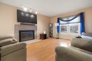 17481 Eastgate Dr, Country Club Hills, IL 60478 - Photo 4