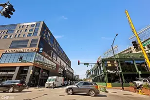 1025 W Addison St, Chicago, IL 60613 - Photo 2