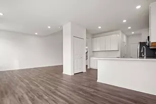 2057 Stuttle Rd, Batavia, IL 60510 - Photo 8