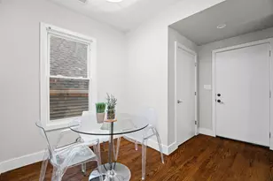 2850 W Henderson St, Chicago, IL 60618 - Photo 8