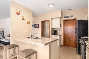 2752 McClennan Ct, Naperville, IL 60563 - Photo 10