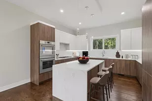 1744 Walnut Cir, Northbrook, IL 60062 - Photo 2