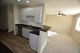 [Address not provided], Aurora, IL 60502 - Photo 10