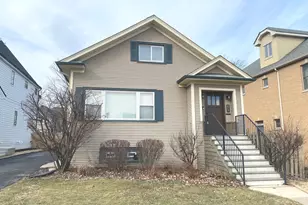 272 N Willow Rd, Elmhurst, IL 60126 - Photo 4