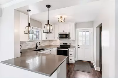 272 N Willow Road, Elmhurst, IL 60126 - Photo 12