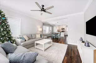 272 N Willow Rd, Elmhurst, IL 60126 - Photo 8