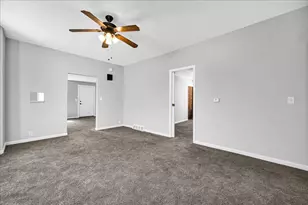 340 E Baker St, Bloomington, IL 61701 - Photo 6