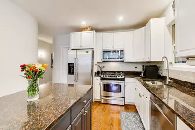 1038 N Marshfield Avenue #2, Chicago, IL 60622 - Photo 10