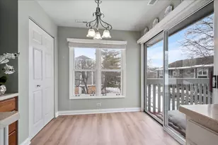 226 Coventry Cir, Vernon Hills, IL 60061 - Photo 8