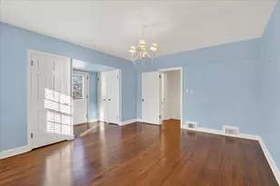 422 N Gardiner Ave, Rockford, IL 61107 - Photo 32