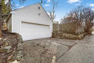 422 N Gardiner Ave, Rockford, IL 61107 - Photo 58