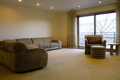 1000 Deerfield Road #304, Highland Park, IL 60035 - Photo 2