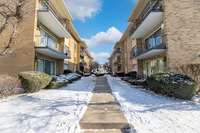 10117 S Cicero Avenue #206, Oak Lawn, IL 60453 - Photo 2