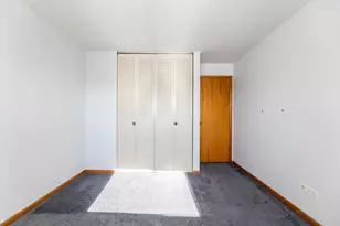 10117 S Cicero Ave, Oak Lawn, IL 60453 - Photo 10