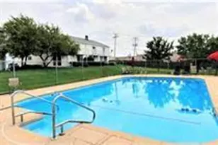 363 Meadow Green Ln, Round Lake Beach, IL 60073 - Photo 24