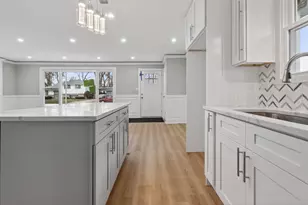 515 W 146th St, Dolton, IL 60419 - Photo 6