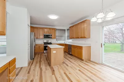 1110 Oakhill Drive, Aurora, IL 60502 - Photo 6