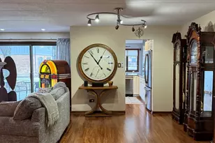 7624 W Arquilla Dr, Palos Heights, IL 60463 - Photo 8