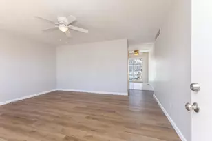 1208 Gettysburg Dr, Bloomington, IL 61704 - Photo 14