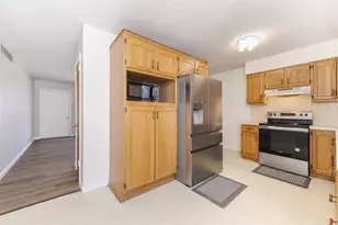 1208 Gettysburg Dr, Bloomington, IL 61704 - Photo 18