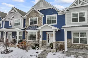 249 Hoffmann Dr, Buffalo Grove, IL 60089 - Photo 1