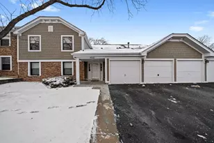 1502 7 Pines Rd, Schaumburg, IL 60193 - Photo 1