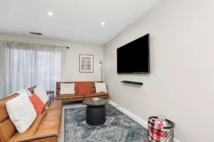 1502 7 Pines Rd, Schaumburg, IL 60193 - Photo 14