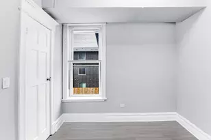 5341 S Indiana Ave, Chicago, IL 60615 - Photo 8