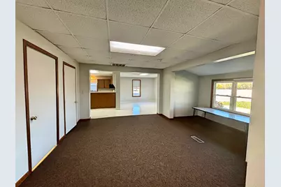 405 W Division Street, Coal City, IL 60416 - Photo 8