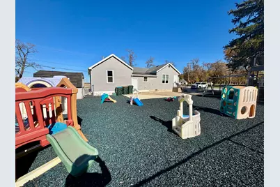 405 W Division Street, Coal City, IL 60416 - Photo 16