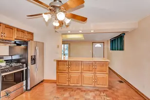 8859 S Main St, Hometown, IL 60456 - Photo 10