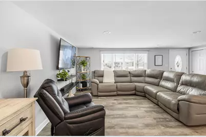 16446 W 147th Place, Lockport, IL 60441 - Photo 4