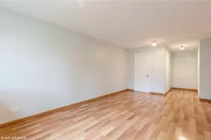 1525 Sander Ct, Wheeling, IL 60090 - Photo 10