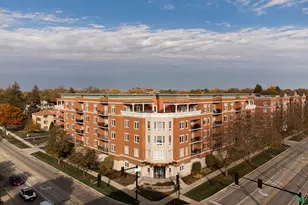 235 N Smith St, Palatine, IL 60067 - Photo 1