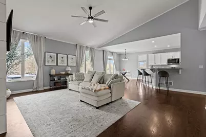 16656 W Huntington Drive W, Lockport, IL 60441 - Photo 4