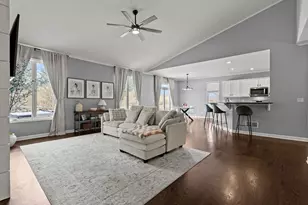 16656 W Huntington Dr, Lockport, IL 60441 - Photo 4