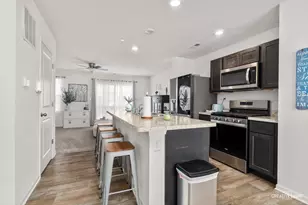 3754 Bissel Dr, Yorkville, IL 60560 - Photo 2