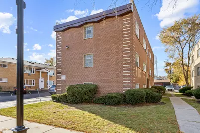 528 N Ardmore Avenue, Villa Park, IL 60181 - Photo 1