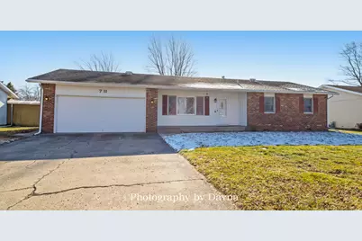 711 E Sycamore Street, Watseka, IL 60970 - Photo 1