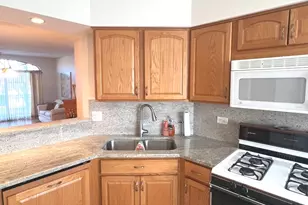 9420 S 77th Ct, Hickory Hills, IL 60457 - Photo 24
