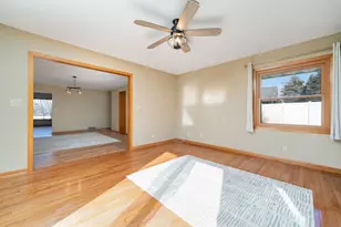 2209 Edgebrook Dr, Rockford, IL 61107 - Photo 24