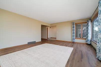 2209 Edgebrook Drive, Rockford, IL 61107 - Photo 10