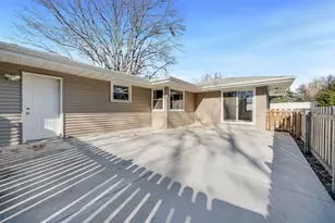 2209 Edgebrook Dr, Rockford, IL 61107 - Photo 36