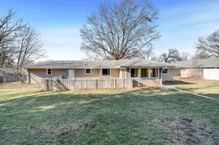 2209 Edgebrook Dr, Rockford, IL 61107 - Photo 38