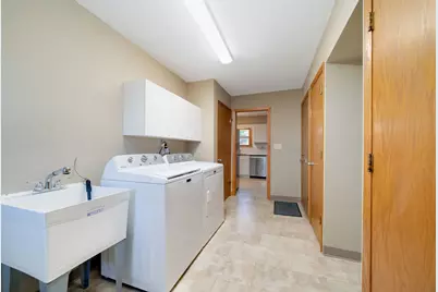 2209 Edgebrook Drive, Rockford, IL 61107 - Photo 20