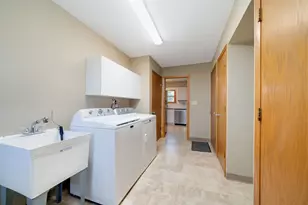 2209 Edgebrook Dr, Rockford, IL 61107 - Photo 20