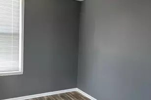 9211 S Clyde Ave, Chicago, IL 60617 - Photo 16